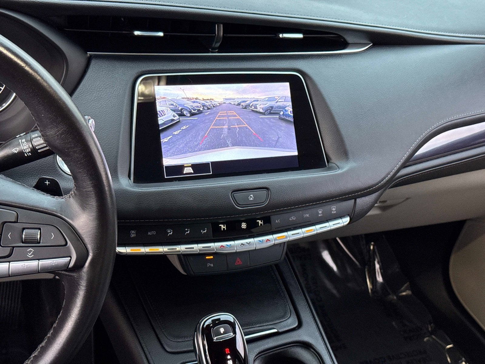 2022 Cadillac XT4 Luxury