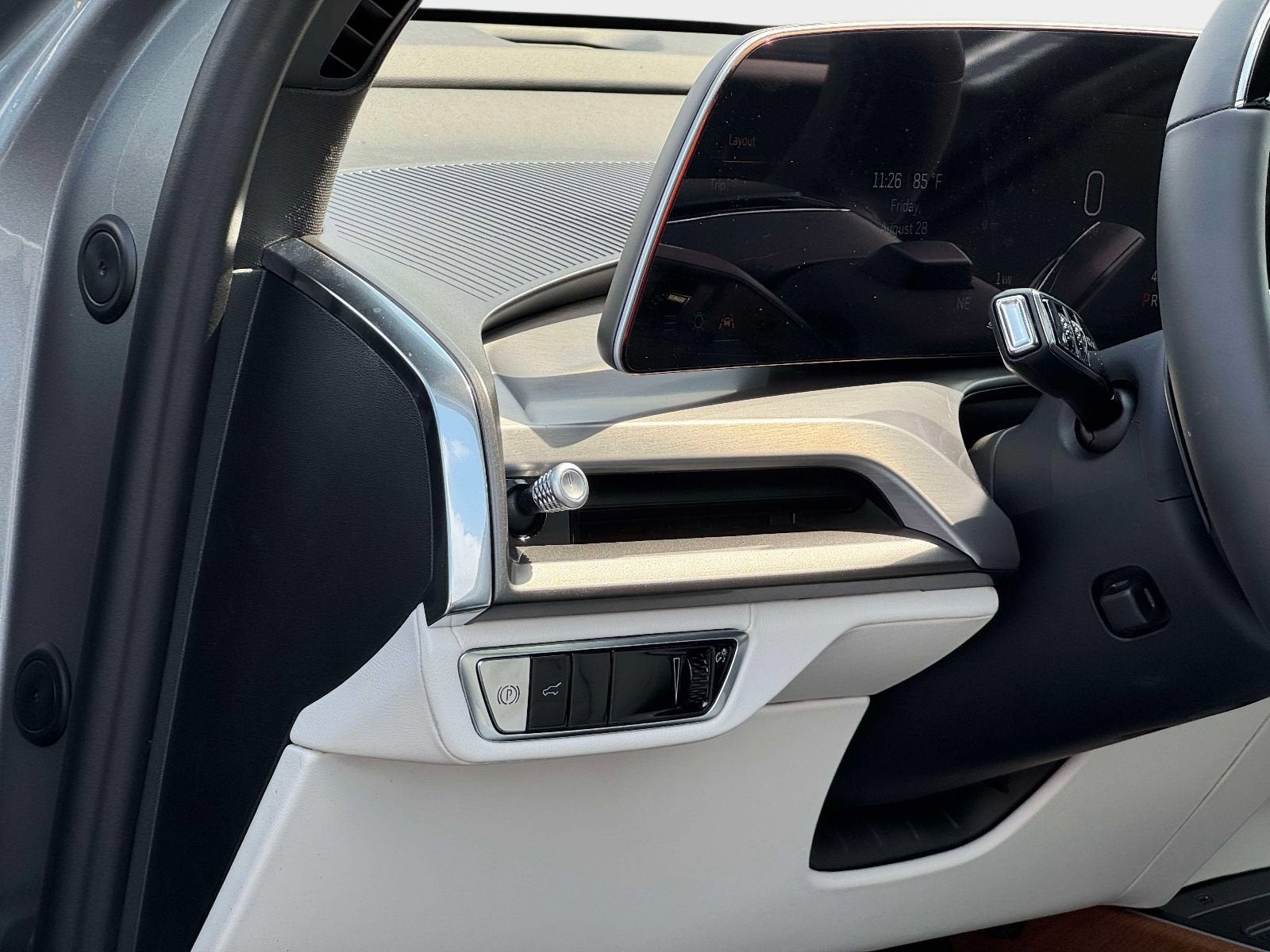 2027 Cadillac VISTIQ Sport