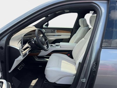 2027 Cadillac VISTIQ Sport