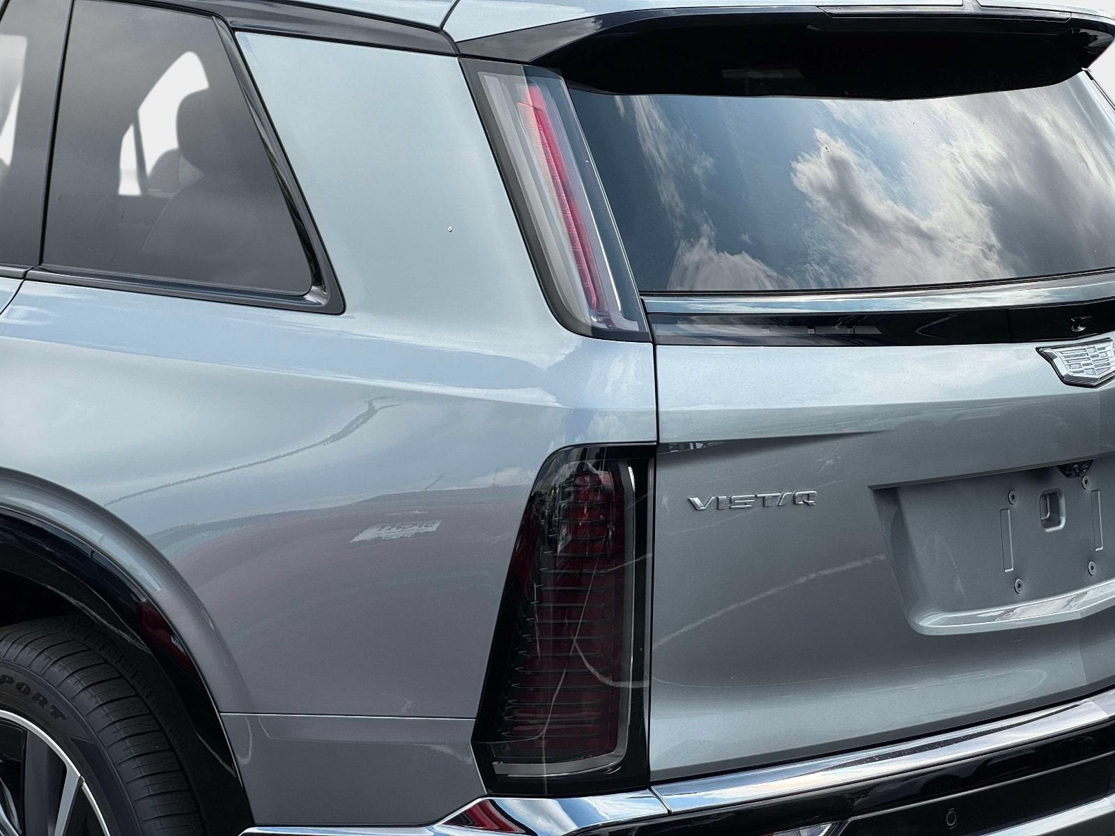 2027 Cadillac VISTIQ Sport