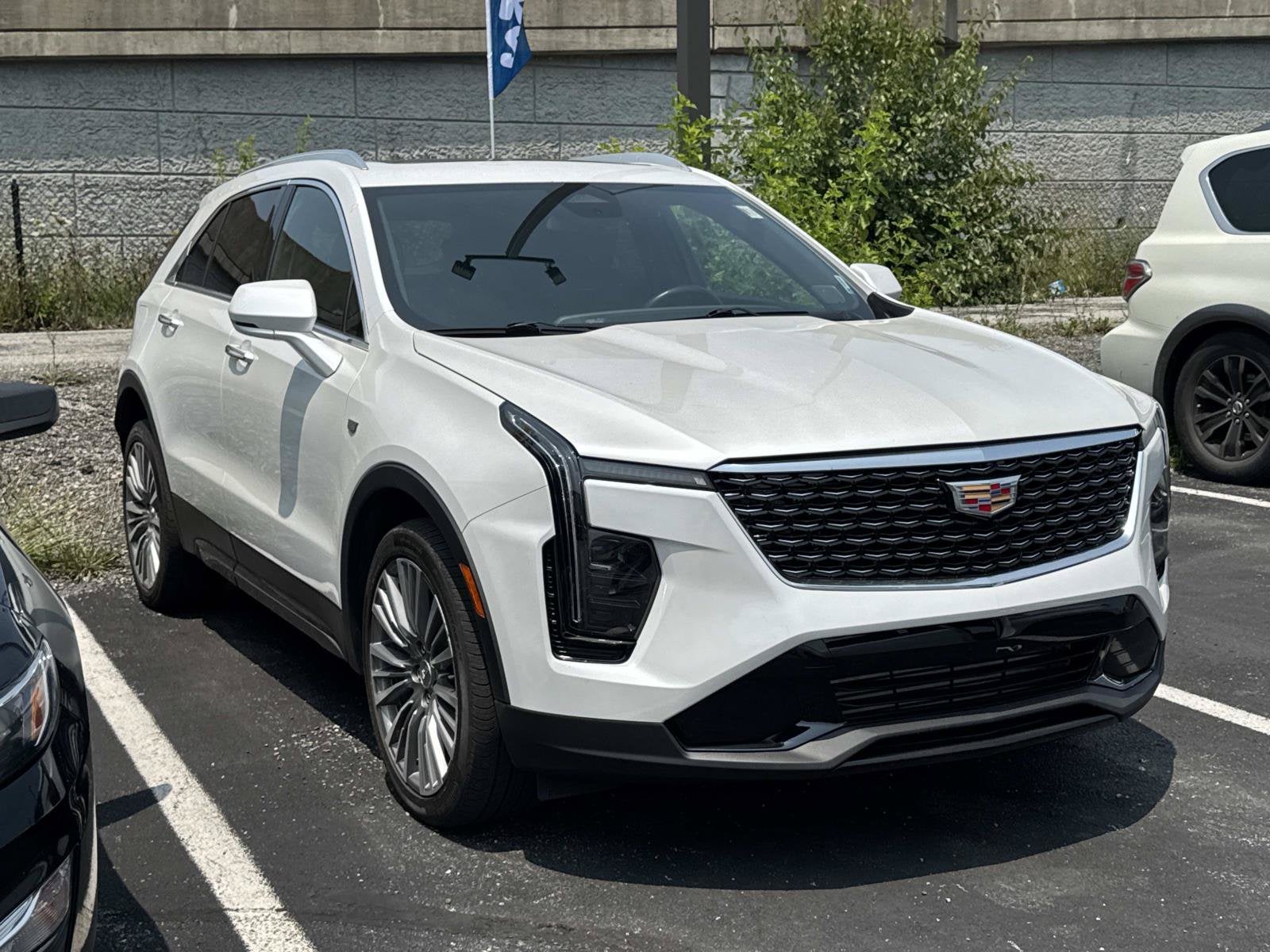 2024 Cadillac XT4 Premium Luxury
