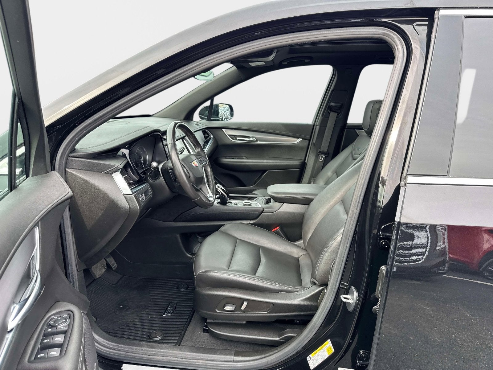 2024 Cadillac XT6 Luxury