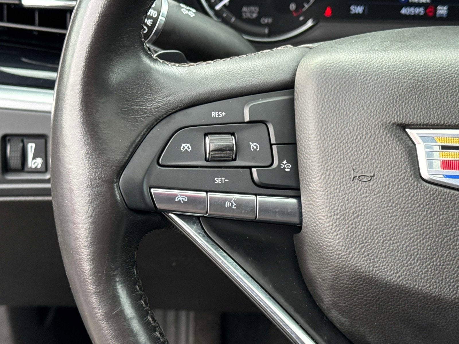 2024 Cadillac XT6 Luxury