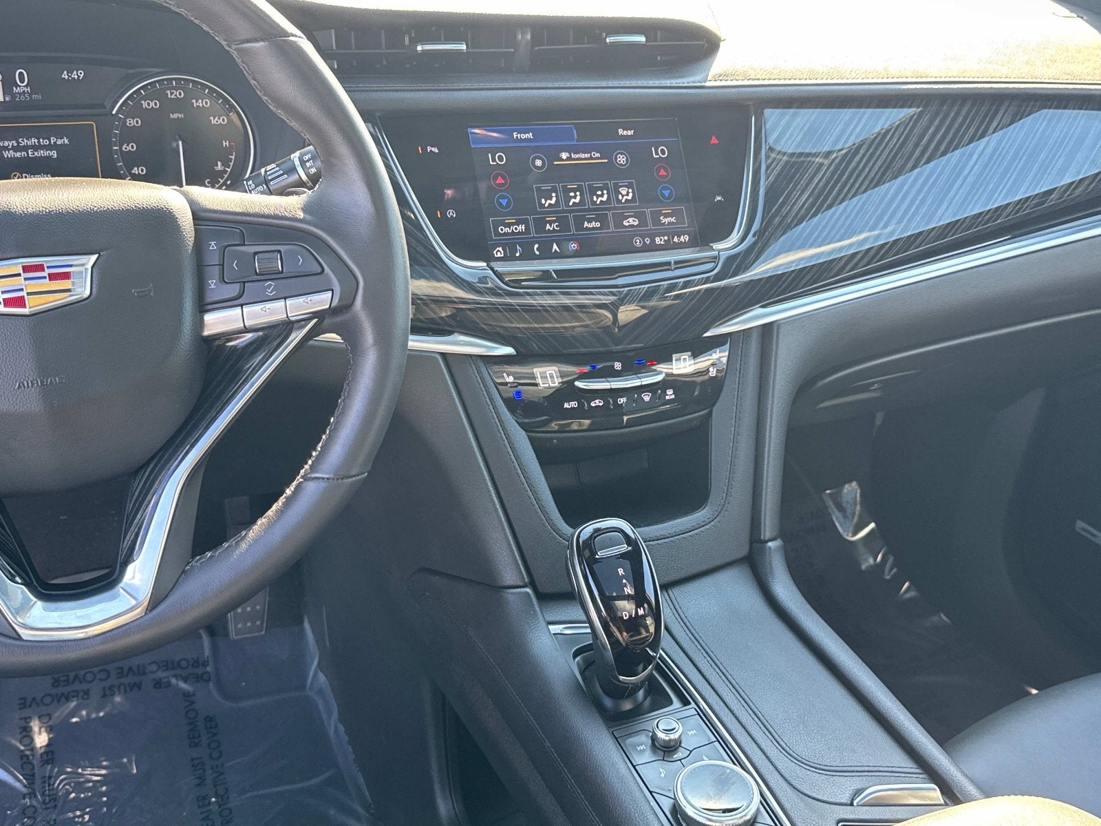 2025 Cadillac XT6 Premium Luxury