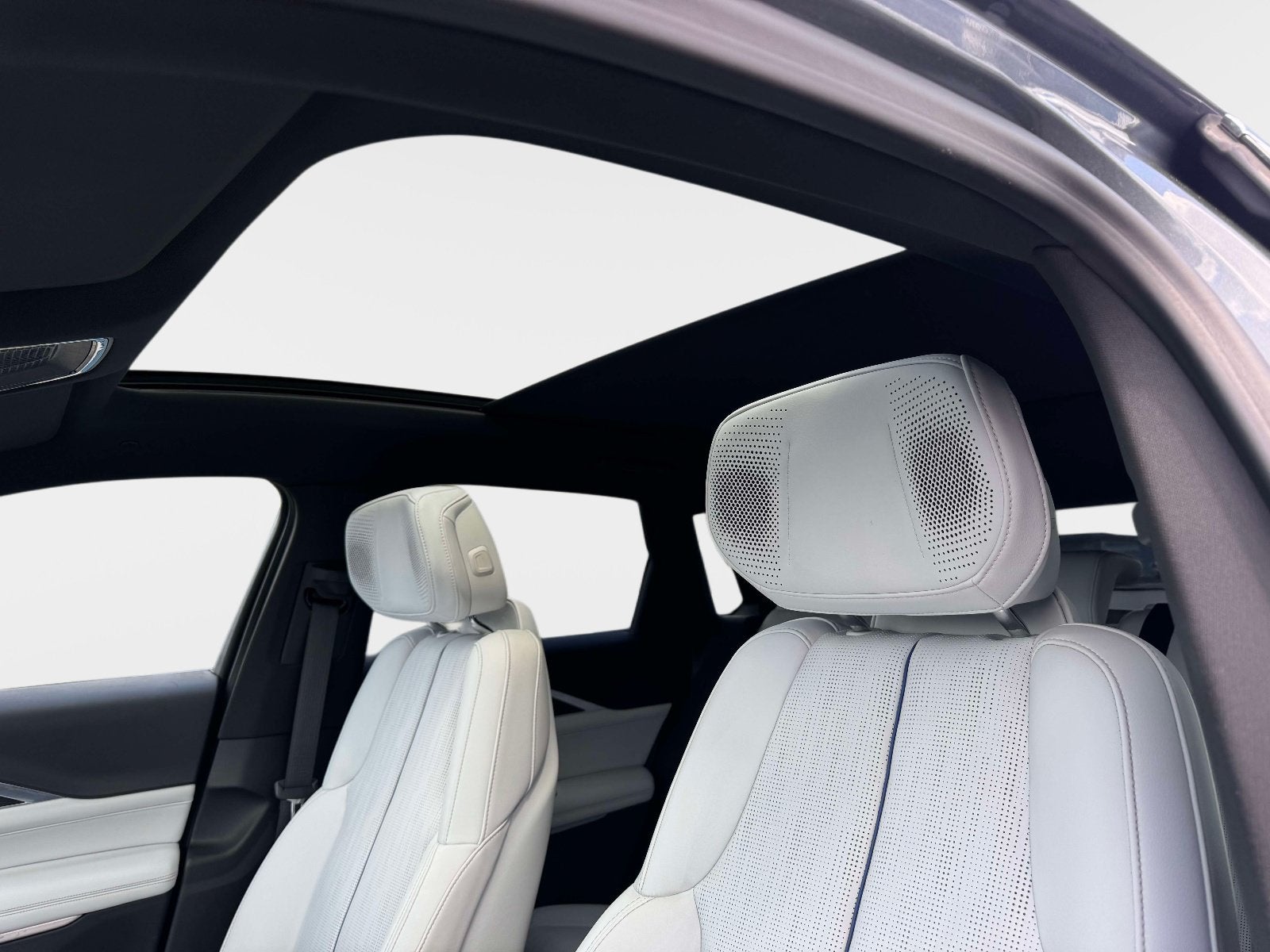 2023 Cadillac LYRIQ Luxury