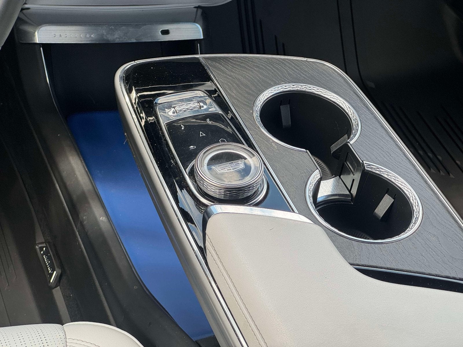2023 Cadillac LYRIQ Luxury