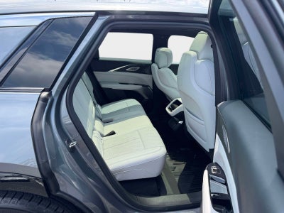 2023 Cadillac LYRIQ Luxury