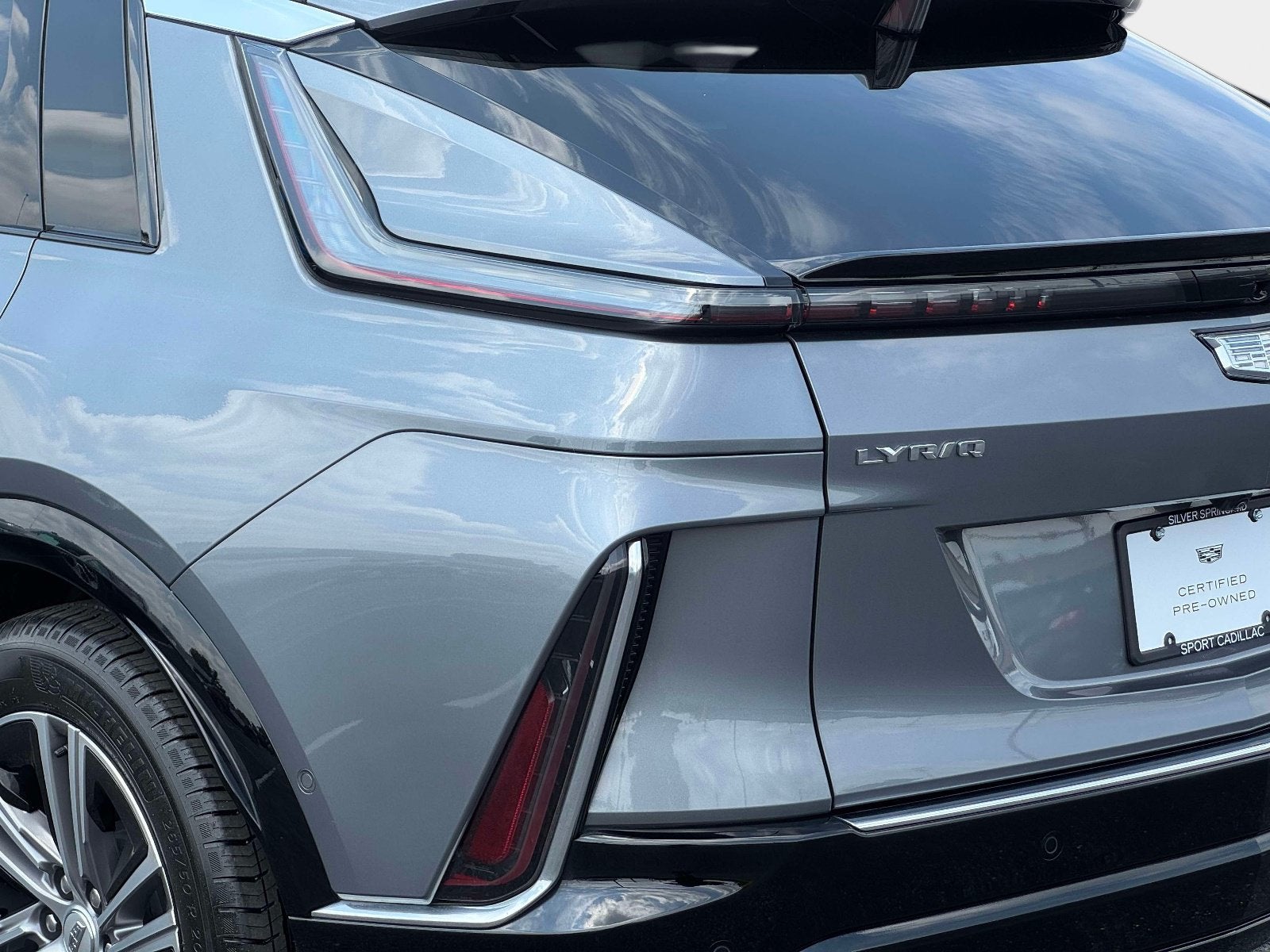 2023 Cadillac LYRIQ Luxury