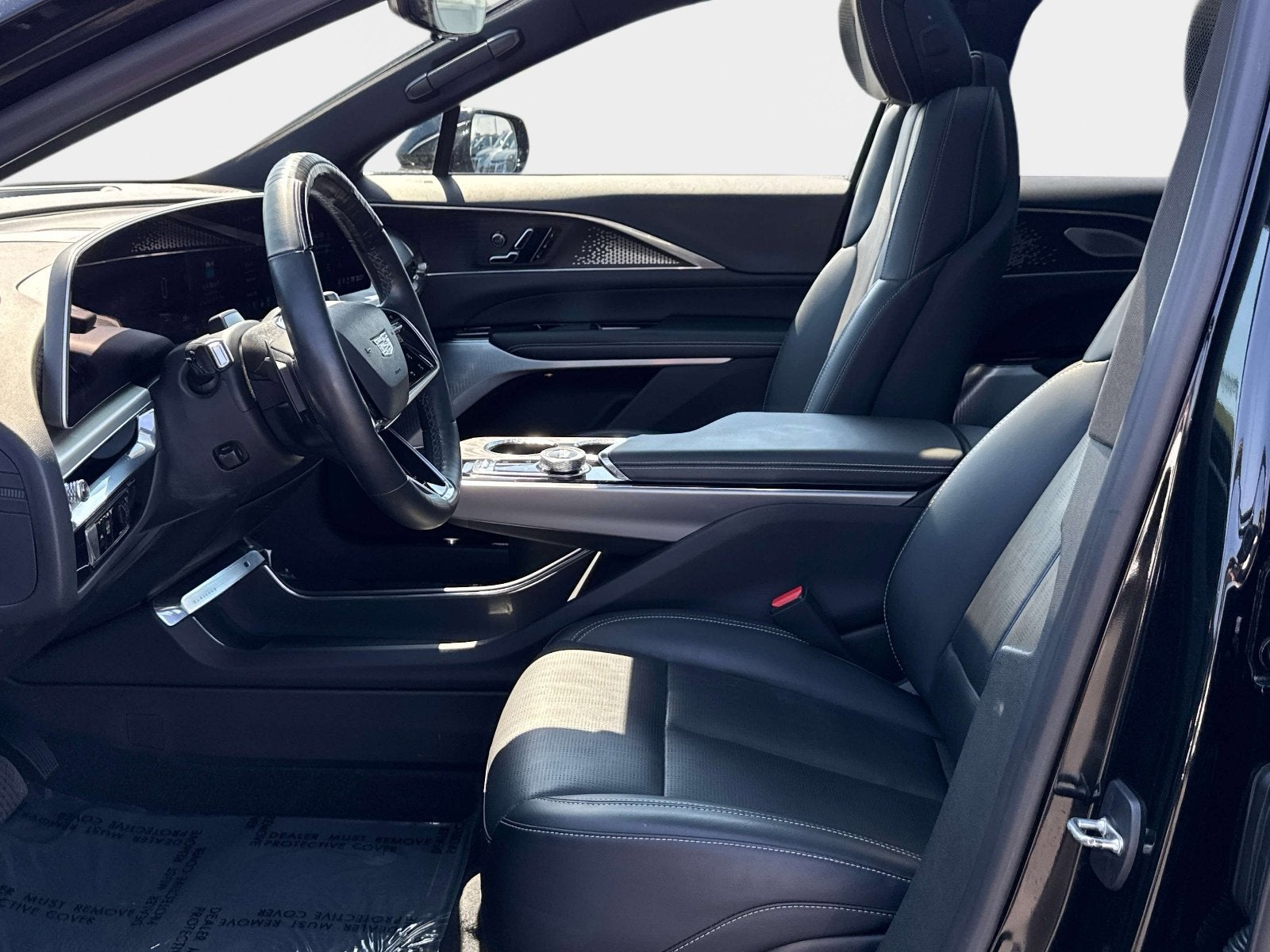2023 Cadillac LYRIQ Luxury