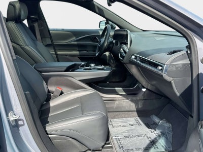 2024 Cadillac LYRIQ Luxury 1