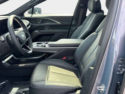 2024 Cadillac LYRIQ Luxury 1