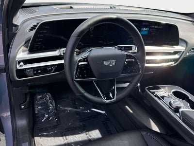 2024 Cadillac LYRIQ Luxury 1