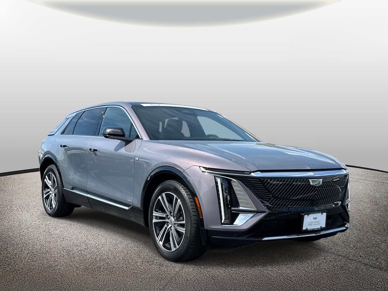 2024 Cadillac LYRIQ Luxury 1