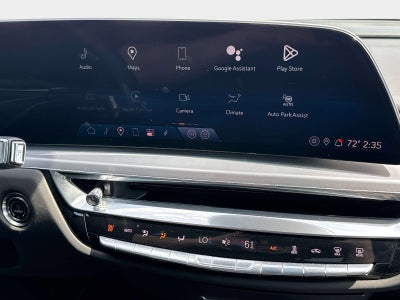 2024 Cadillac LYRIQ Luxury 1