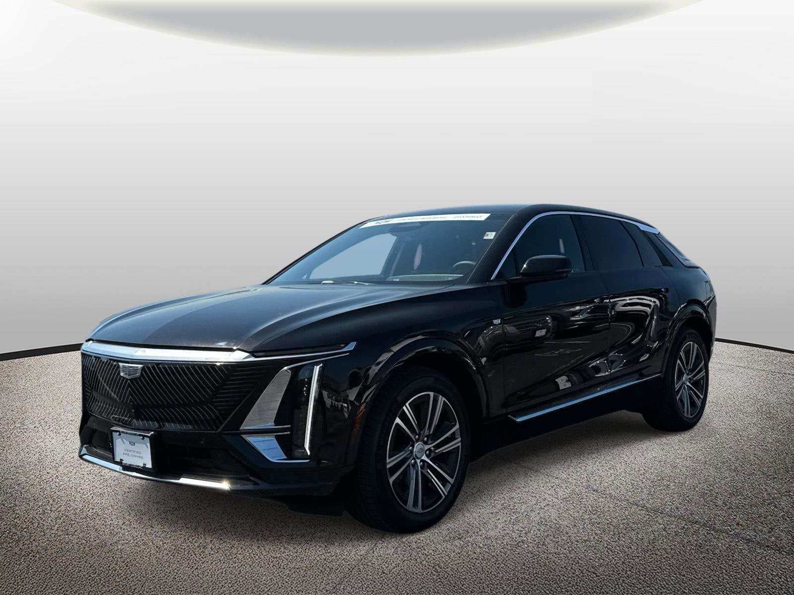 2024 Cadillac LYRIQ Luxury 1