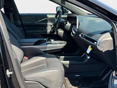 2024 Cadillac LYRIQ Luxury 1