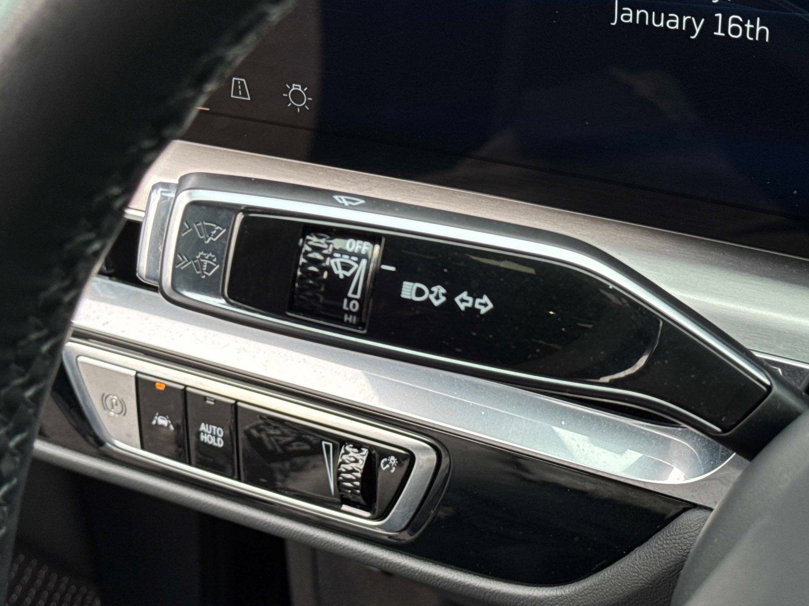 2024 Cadillac LYRIQ Luxury 1