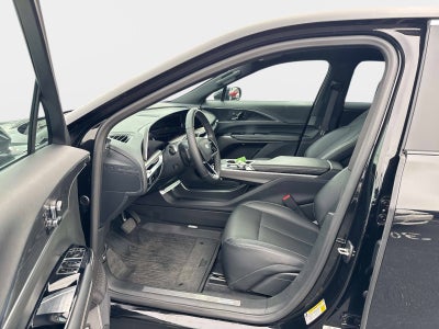 2024 Cadillac LYRIQ Luxury 1