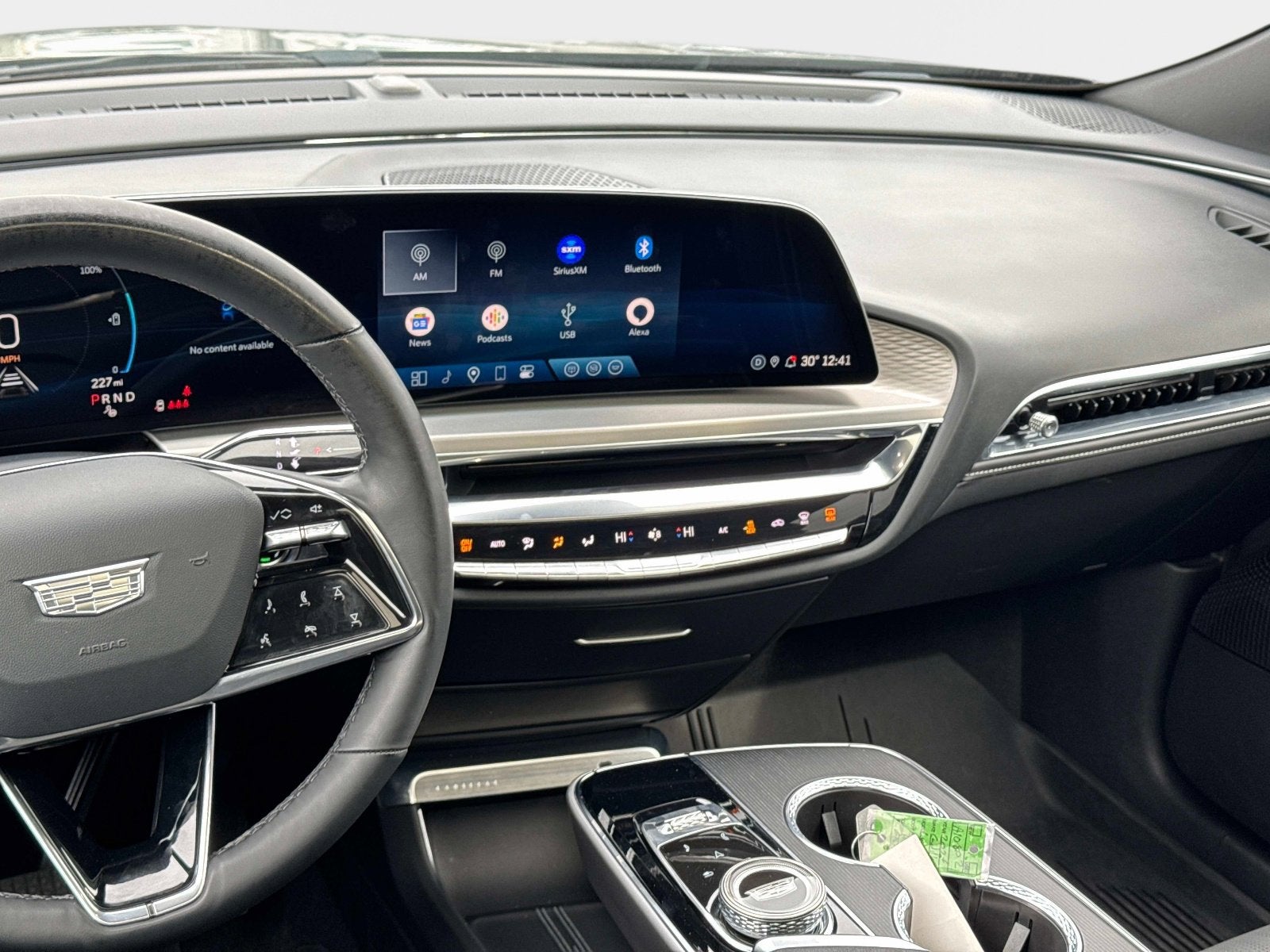 2024 Cadillac LYRIQ Luxury 1