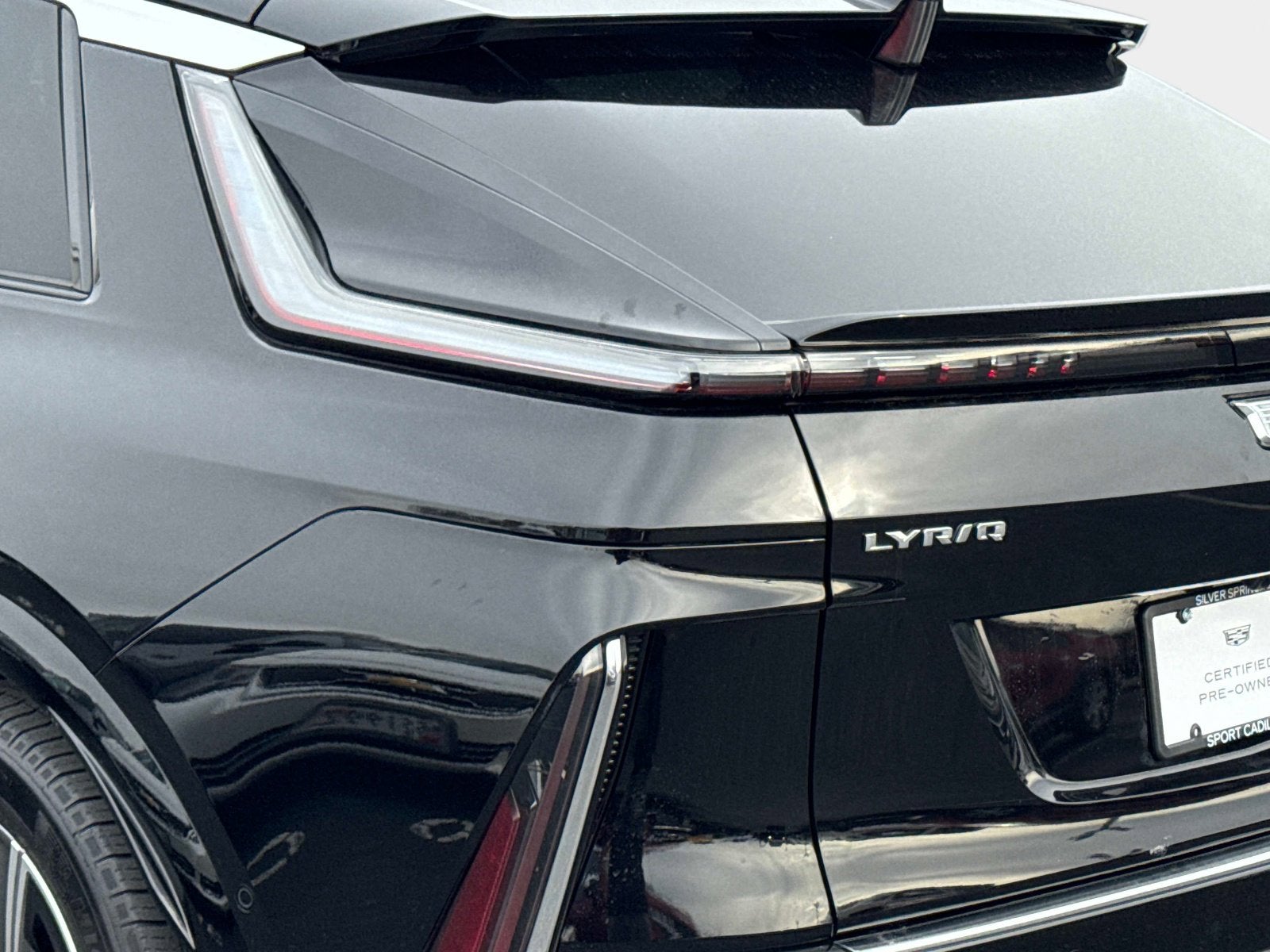 2024 Cadillac LYRIQ Luxury 1