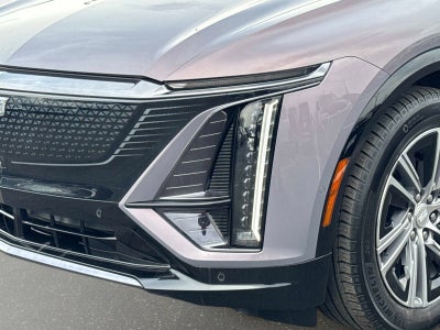 2024 Cadillac LYRIQ Luxury 1