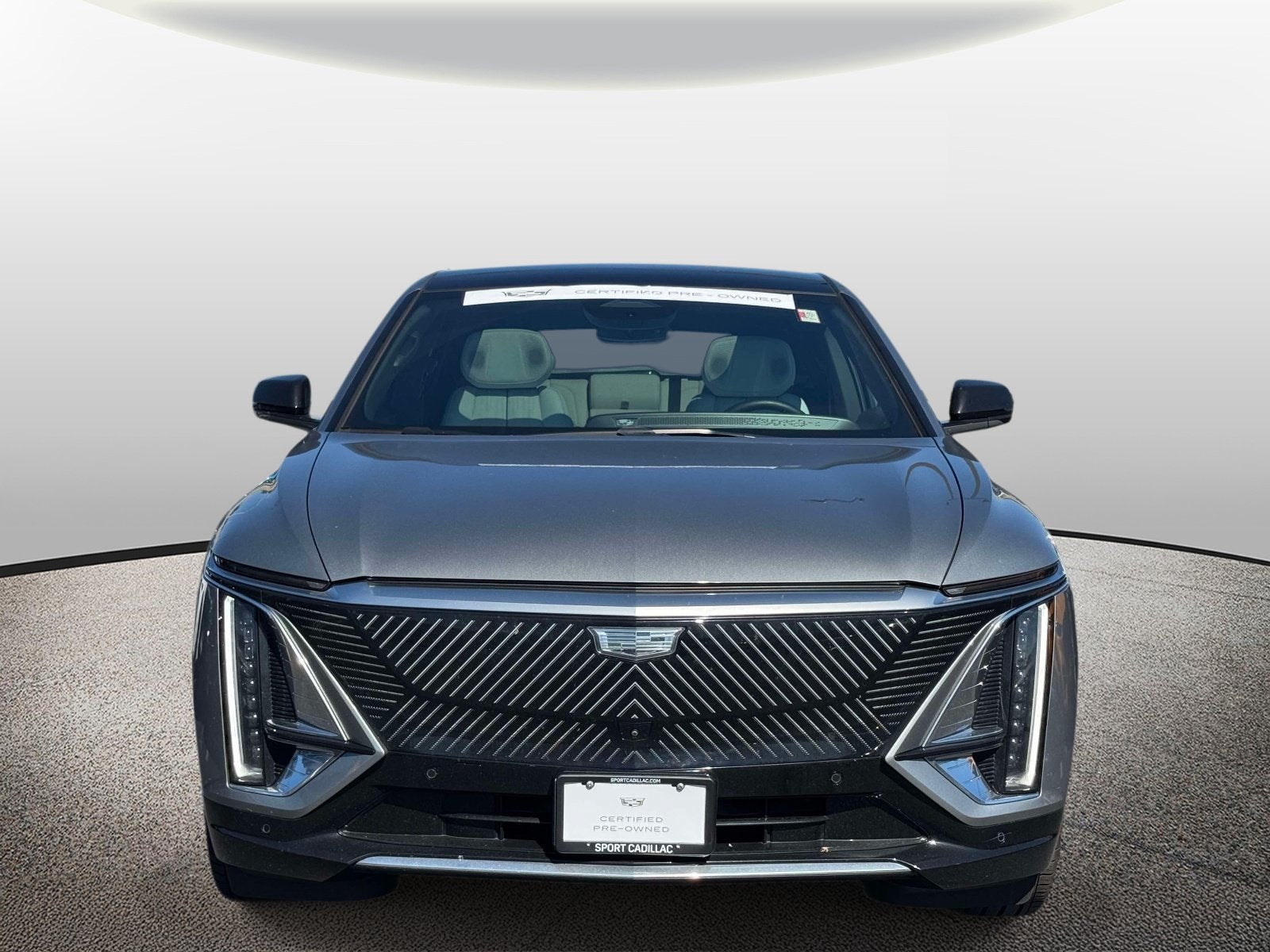 2024 Cadillac LYRIQ Luxury 2