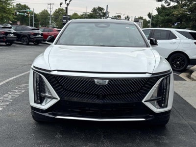 2024 Cadillac LYRIQ Luxury 2