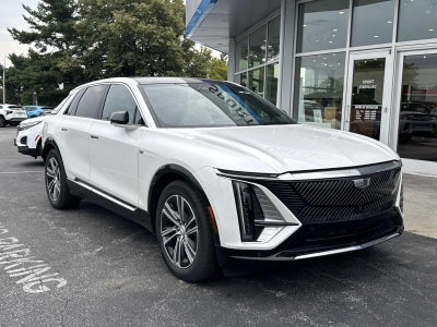 2024 Cadillac LYRIQ Luxury 2
