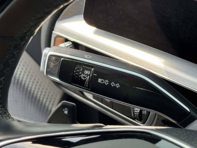2024 Cadillac LYRIQ Luxury 2