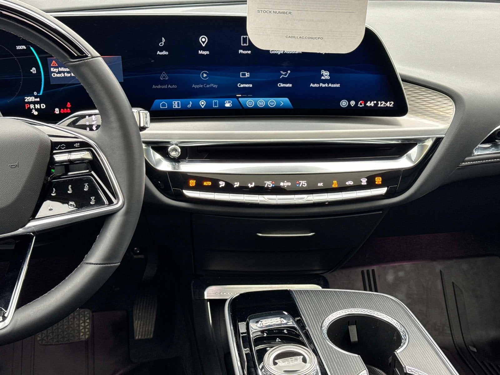 2024 Cadillac LYRIQ Luxury 3