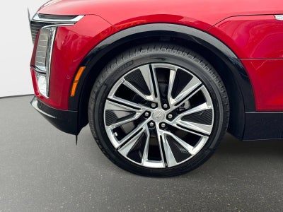 2024 Cadillac LYRIQ Luxury 3