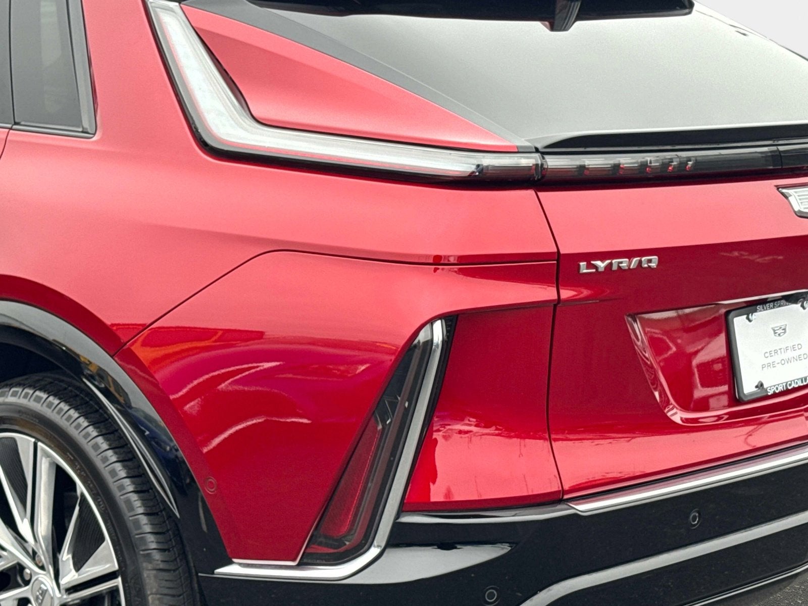 2024 Cadillac LYRIQ Luxury 3