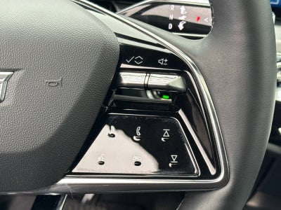 2024 Cadillac LYRIQ Luxury 3