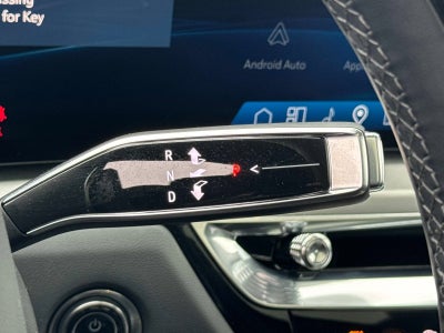 2024 Cadillac LYRIQ Luxury 3