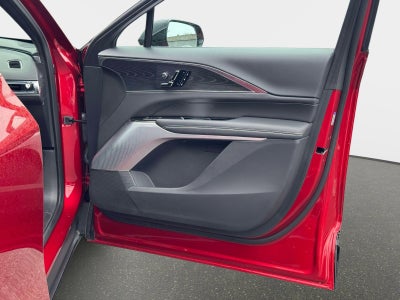 2024 Cadillac LYRIQ Luxury 3