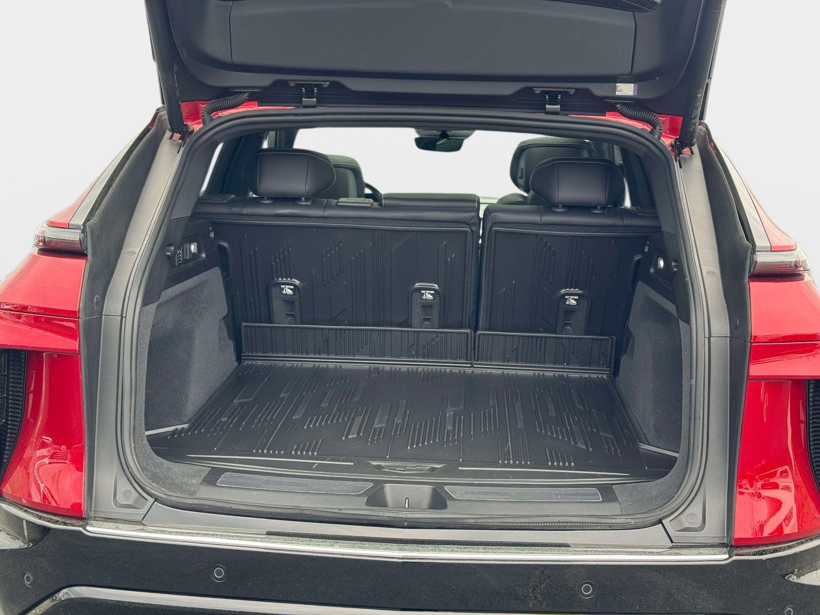 2024 Cadillac LYRIQ Luxury 3