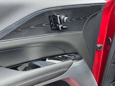 2024 Cadillac LYRIQ Luxury 3