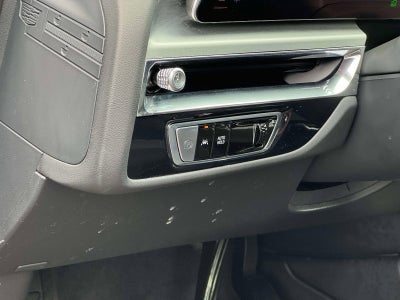 2025 Cadillac LYRIQ Luxury 3