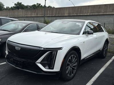 2024 Cadillac LYRIQ Sport 2