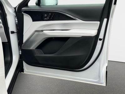 2024 Cadillac LYRIQ Sport 2