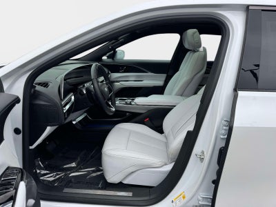 2024 Cadillac LYRIQ Sport 2