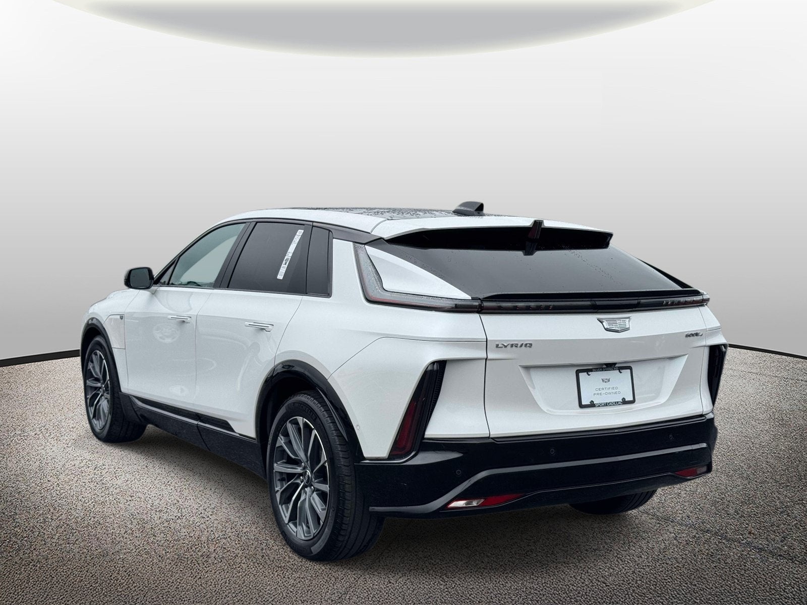 2024 Cadillac LYRIQ Sport 2