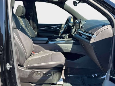 2023 Cadillac Escalade Sport
