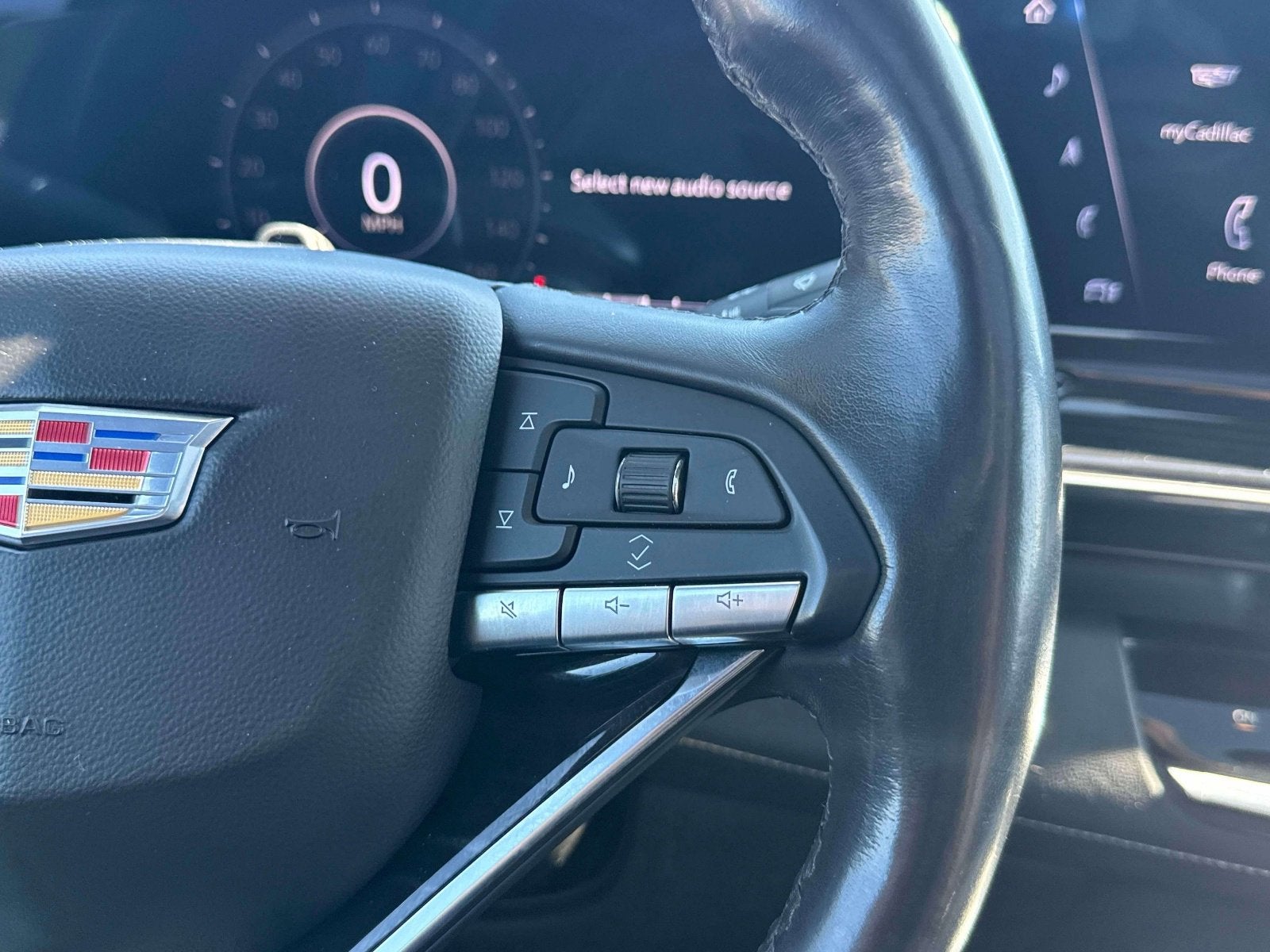 2023 Cadillac Escalade Sport