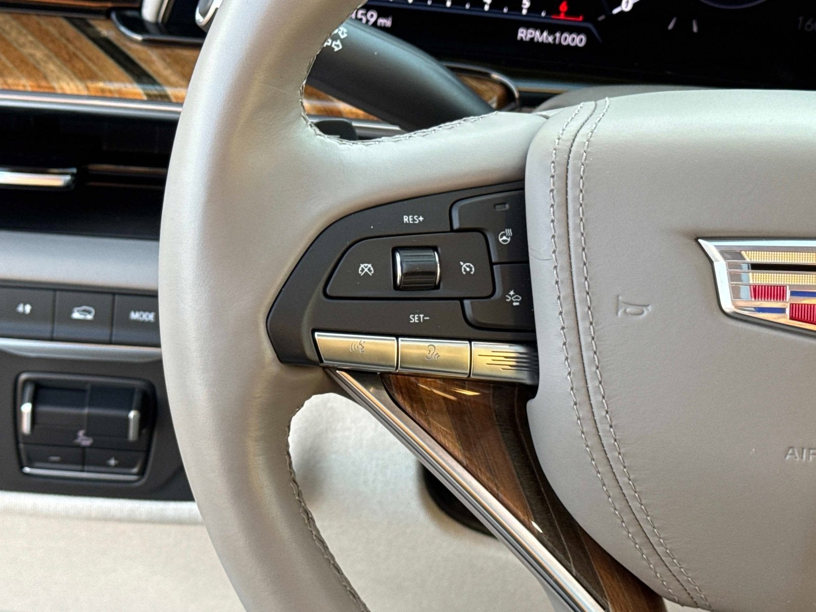 2023 Cadillac Escalade Sport Platinum