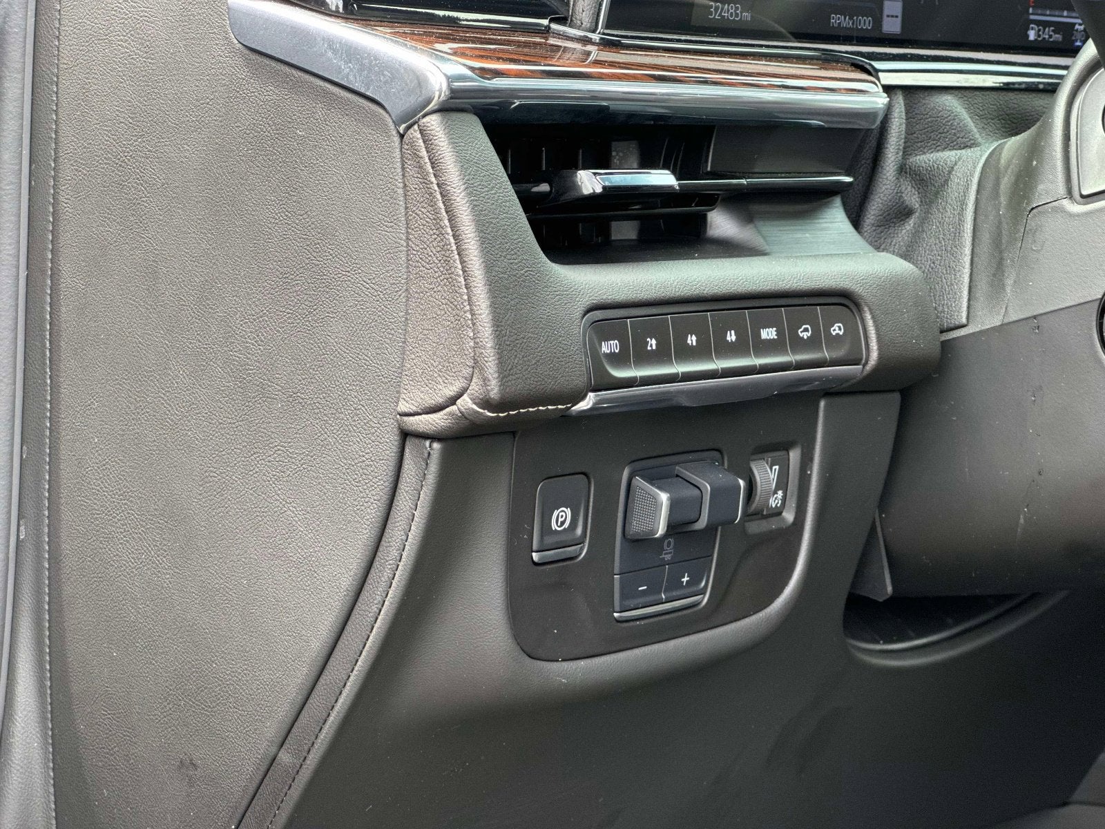 2024 Cadillac Escalade ESV Premium Luxury