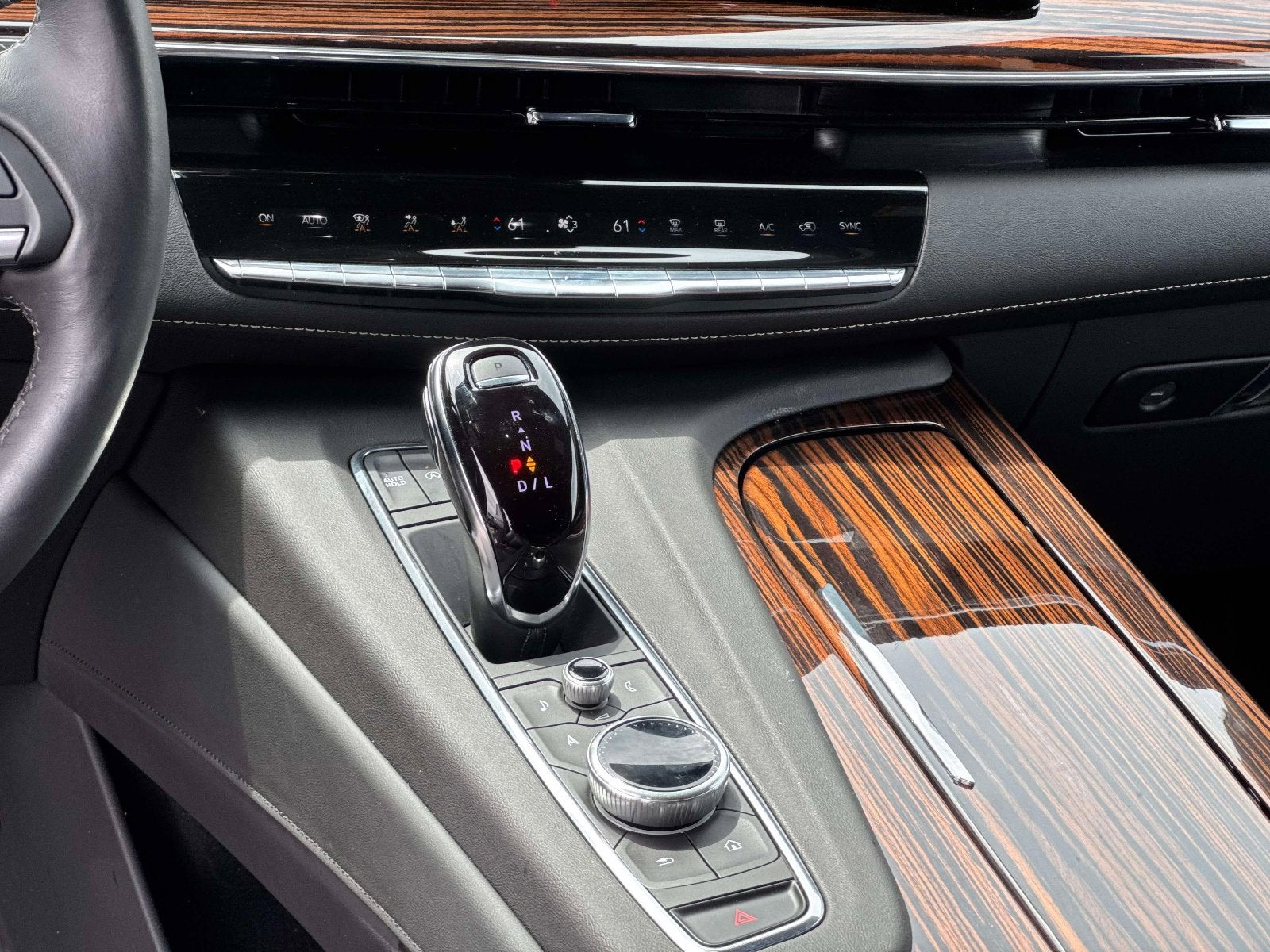 2024 Cadillac Escalade ESV Premium Luxury