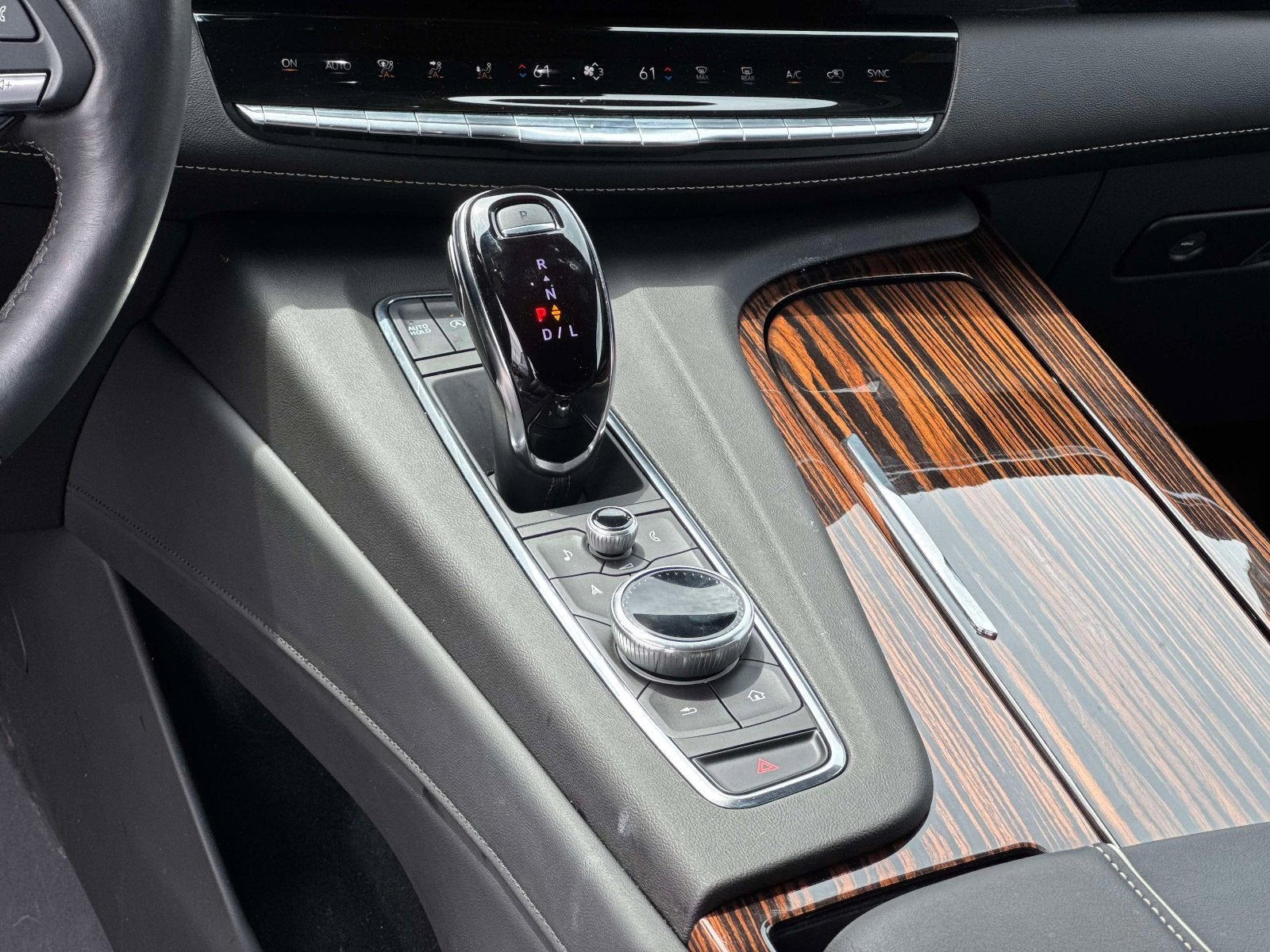 2024 Cadillac Escalade ESV Premium Luxury