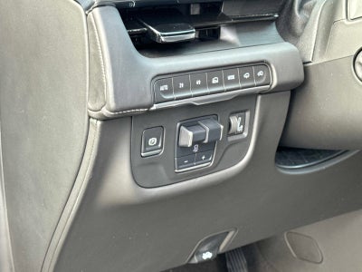 2024 Cadillac Escalade ESV Sport Platinum