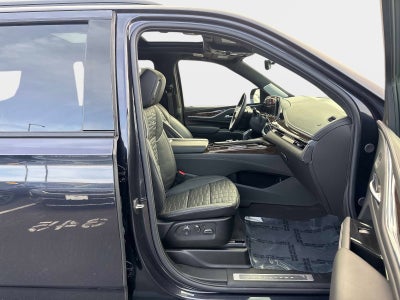 2024 Cadillac Escalade ESV Sport Platinum